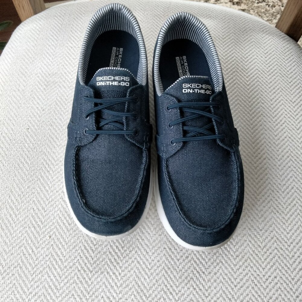 Skechers navy shoes